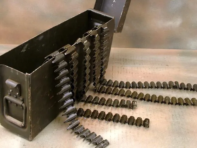 German MG 34/42 Ammunition Can: Black Aluminum w/ 5 Belts