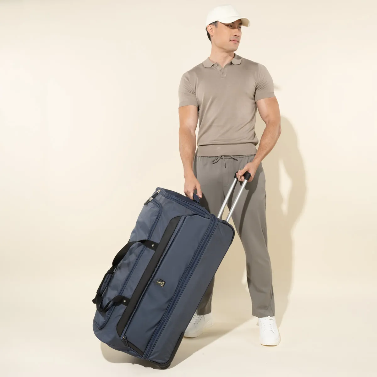 Roadtrip 30" Drop-Bottom Rolling Duffel with Packing Cubes